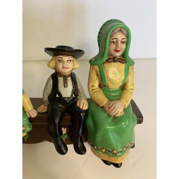 Holland Mold Amish Pennsylvania Dutch Family Sitting On Bench Vintage - Picture 5 of 10